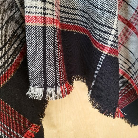 J. Jill Fringe-Trimmed Plaid Ruana Black/Red One Size - Picture 5 of 10
